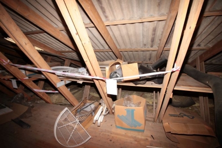 3 sections, kitchen parts (located on the attic)