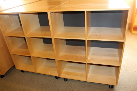 2 racks, on wheels, with 6 compartments, 116x90x45 cm.