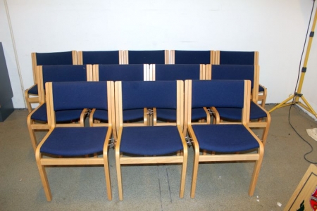 12 pcs. Magnus Olesen conference and stacking chairs with linking brackets