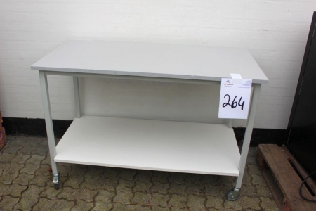 Trolley with 2 shelves, 120x60 cm.