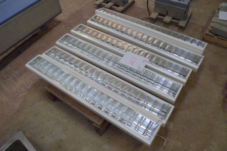 6 x Ceiling Luminaires. Lxb: ca. 120 x 17 cm. Pallet not included