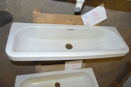 Waschbecken, B x T, ca. 90 x 32 cm. Palette nicht enthalten
