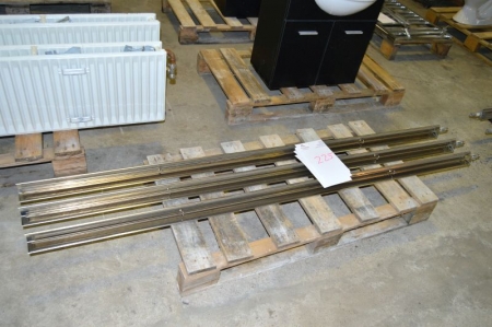 3 x glow heaters / terrace heater, length of 2 meters. Archive picture. Pallet not included