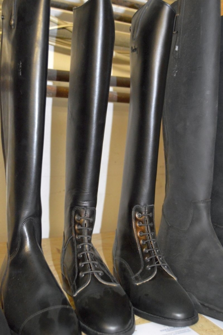 Leather Riding Boot with lace, str. 31