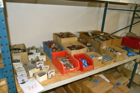 Content on a shelf in pallet racks: various electronics components