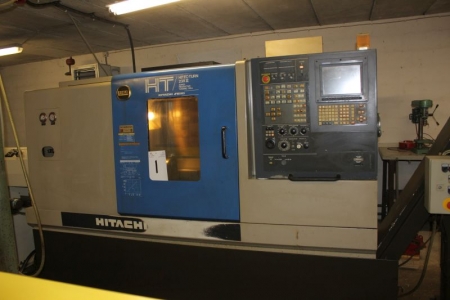CNC lathe, Hitachi Seiki HT23 III, year 1997 hours: 1992 Sameca Multisam 2000 bar loading. Spindle Ø70 mm max 4000 rpm. At spindle. Rotating tools in all 16 stations. With tutch-setter, Seiko multi dialogue management. Including chuck and 200 mm jaw chuck