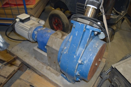 Vacuum pump, AMP 502
