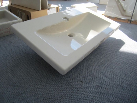 Weiße Porzellanwaschbecken Disegno Ceramica ca. 90x51 cm, ungebraucht