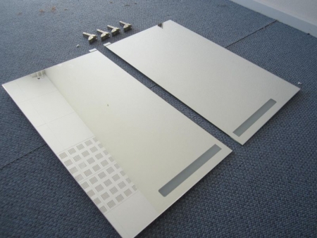 2 pcs mirror doors a 39,5x70 cm, mirror on both sides (MISSING a consolidation to hinge)