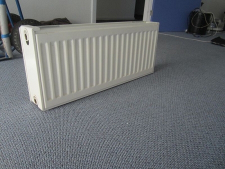 1 stk radiator 70x30 cm, dobbelt, 1 stk radiator 100x30 cm dobbelt Purmo i uåbnet emballage