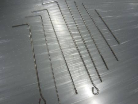 Lot stainless steel wall ties for about 8 models, estimated 1800-2000 paragraph