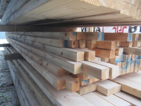 103 paragraph 50x50 mm planed pine, length of about 3.5 meters, each slightly shorter