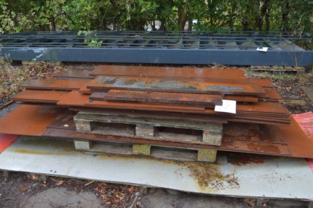 Pallet with various use iron, various dimensions