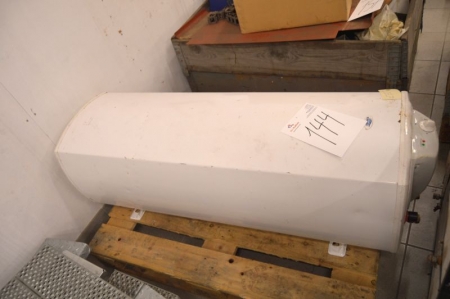 Hot water tank, 140 liters combination, labeled Panmex