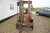 LPG forklift truck. Toyota, model 42-3 FG25. Capacity: 2500 kg. Lifting height 3300 mm. 50% tires front and rear. Clear view mast. hydraulic side shift. Lateral shifting. Counter displays 1958. Gas bottle NOT included. Not to be removed before the collect