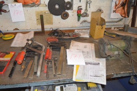 Various clamps + mobile + bench grinder