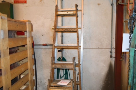3 wood trestle ladders + aluminium ladder
