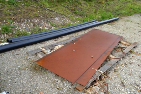 2 x steel metal plates: ca. 840 x 3000 x 3 mm approximately + 1060 x 3000 x 5 mm + PVC pipe: ca. 6 m, ø 15 cm + 2. á 4 m ø about 10 mm