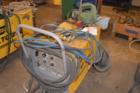 Thyristor controlled welding rectifier for TIG welding, ESAB LTG 250 + welding hoses and welding torch. It says with ink that it can not start, but not tested. Mounted in a frame on wheels