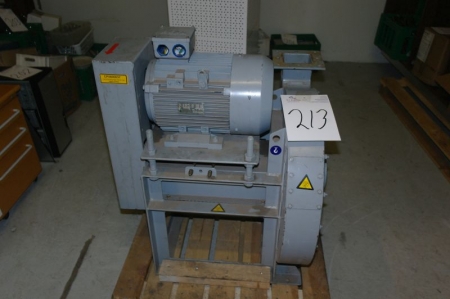 Central Vacuum engine / exhaust / fan 10HP motor frabriksny (årgang2010) have never run new price approx 20000, -