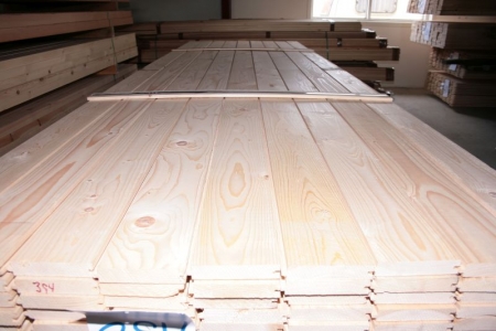 Roof boards WITH NOT / SPRING planed DIMENSIONS 23 X 121 MM. Can also be used for the workshop floor, walkway on the ceiling OSV. 90 pcs of 4.80 cm. 50 M2