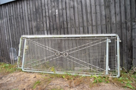 Wrought-iron gate into two parts á width approx 365 cm, height approx 150 cm. Without posts