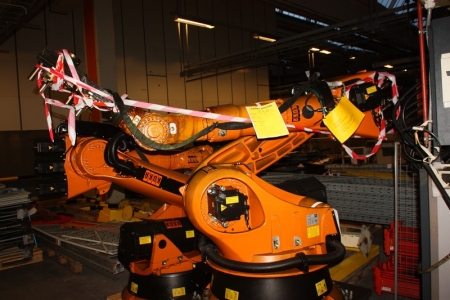 Kuka 'KR 2150 S C2' Industrial Robot including Control Panel, (2004)