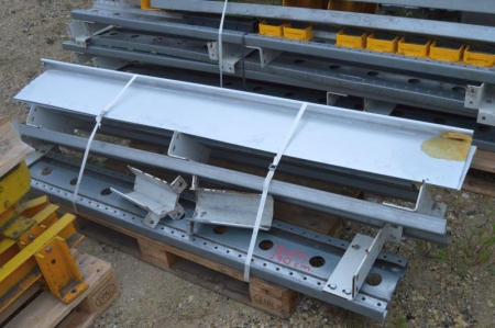 Pallet 3 x rack guard rails, length about 190 cm