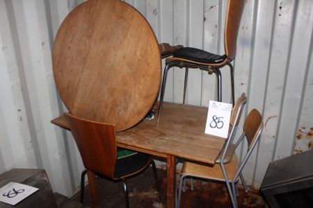 Rundt bord + bord med stole