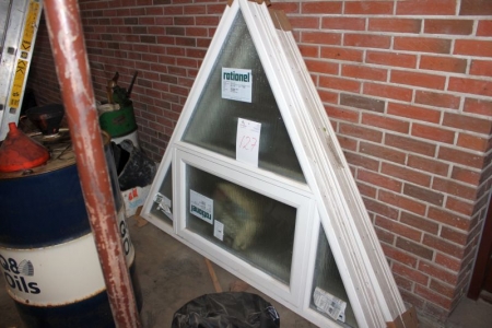 Dreiecksfenster, Rational Breite 180 cm + 173 cm auf der abfallenden Seite
