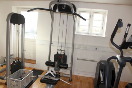 Training Machine to back - Chest - Biceps includes various accessories
