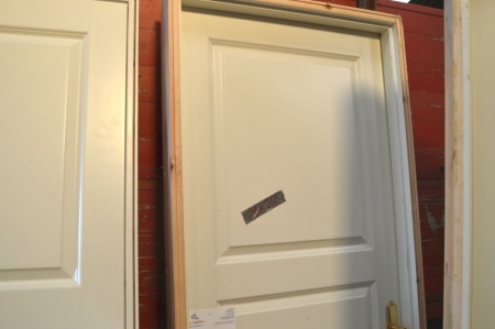 Massive wooden door, white. Frame dimensions approximately 79 x 210 cm