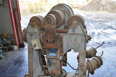 Profile steel Roller, E. Lauersens Type LD1. Motor included. Many tools