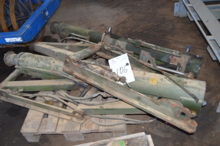 Military outriggers, hydraulic