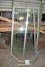Dusche mit Glastüren. Ca. 160 x 85 cm mit abgeschrägten Kanten. Türen und Zargen mit Klarglas