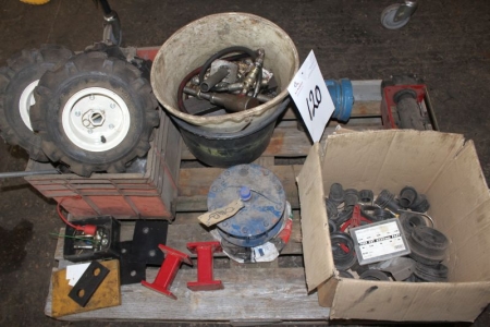 Pallet with tire cutter + spare parts + hydraulic parts