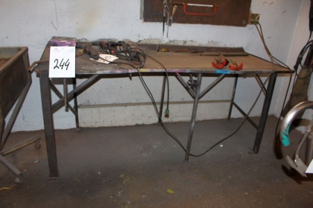 Welding Table with vice 2200 x 800 mm table to be cut from the floor
