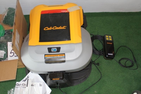 Robotic Mower, Club Cadet Robomow Lawn Keeper 300 with charging station incl. box with accessories NEW