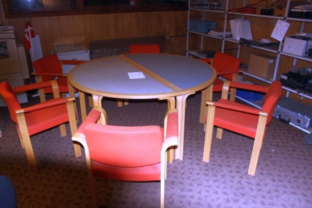 Runder Tisch Magnus Olesen + 6 Stühle mit Armlehnen ,, Magnus Olesen