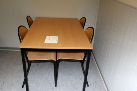 kantinebord 120 x 80 cm med 4 stole 