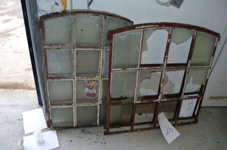 3 x wrought iron windows with curved top, ca. wxh: 50 x 78 cm + 2. wrought iron windows with curved top, ca. wxh: 73 x 75 cm