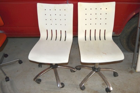 2 pcs. office chairs in molded plywood
