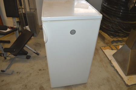 Refrigerator, Electrolux, with freezer compartment. HxWxD: ca. 104.5 x 55 x 60.5