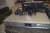 2 x VHS Maschinen + 2 x Satelliten-Boxen + Audio / Video-Prozessor-Marke Akai + Character Generator, Panasonic