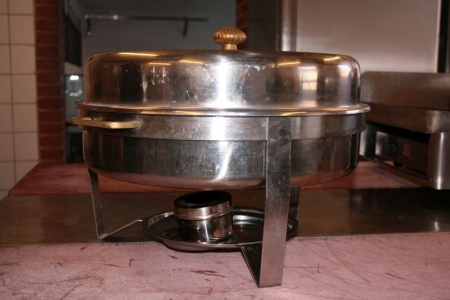 Stainless steel pan with stand, lid and spirit burner