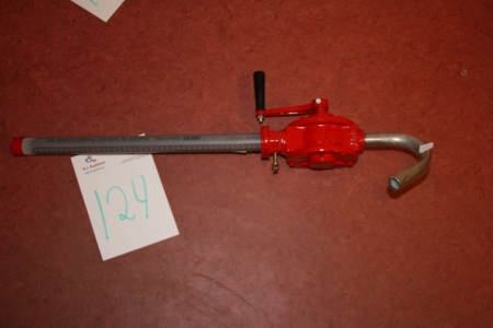 Pump with approximately 46 cm. Tube