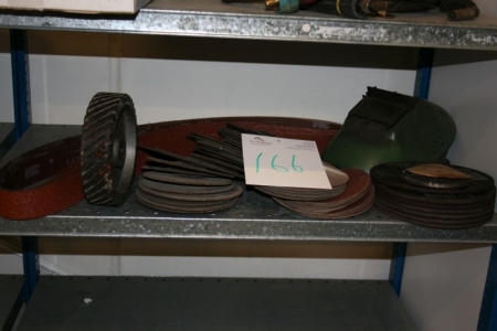 Shelf with cutting discs + 1 welding helmet + 4 pcs. sanding belt, 50 mm. Wide