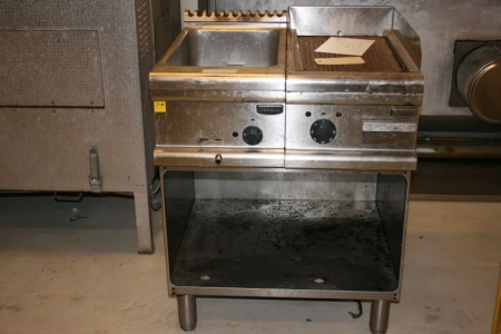 Cooker and fry, mrk. Electrolux. Approx dimensions: 70 cm wide, 85 cm high, 70 cm deep