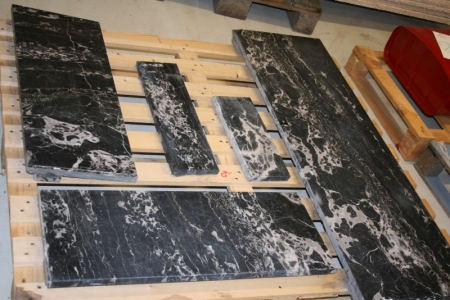 Marble, dark. 5 pieces. in different sizes - about 1.5 m2