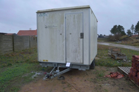 4-man trailer with toilet. Refrigerator, drying cabinet. Scanvogn, type BE750. Year 25.10. 2004. Previously reg. No. TZ2225. License plate may be provided if the re-registration occurs before the goods leave the seller's premises